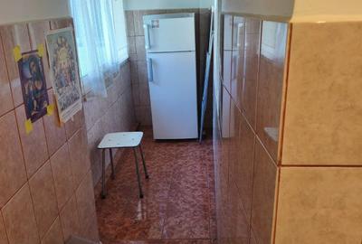 Apartament 3 camere- Zona Sud - etaj 2 - 54 mp - 6