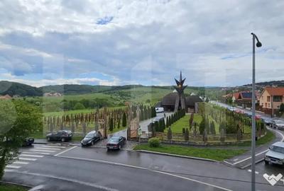 Apartament cu 4 camere decomandat în Simeria - 2