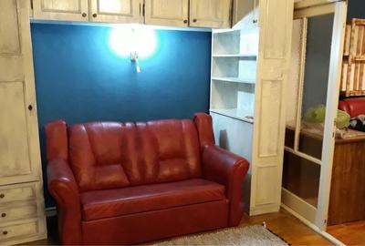 Apartament cu 3 camere semidecomandat în Central - 5