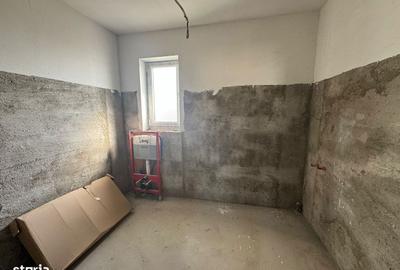 Casă cu 4 camere cu Teren 306 Mp în Central