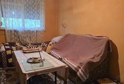 Apartament cu 3 camere decomandat în Progresul - 9