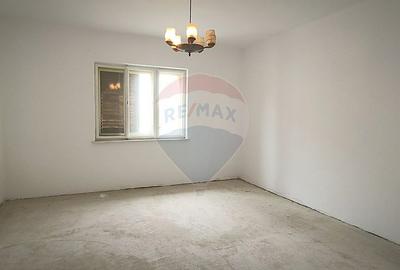 Casă cu 3 camere cu Teren 533 Mp în Central - 13