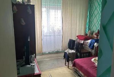 Apartament cu 4 camere decomandat în Peco - 2