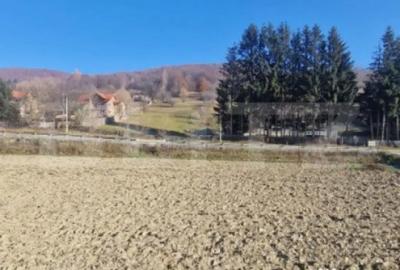 Teren de 6823 mp, în Central - 3