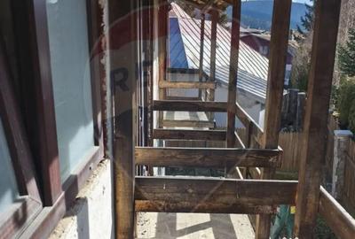 Casă cu 5 camere cu Teren 200 Mp în Poiana - 11