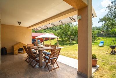 Casă cu 4 camere cu Teren 1500 Mp în Vulcan - 3