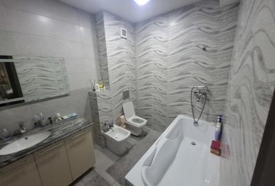 Apartament cu 3 camere decomandat în Central - 2