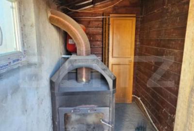 Casă cu 2 camere cu Teren 1706 Mp în Central