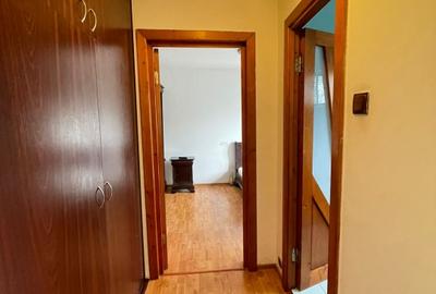 Apartament cu 2 camere semidecomandat, mobilat în Podul de Piatră - 4