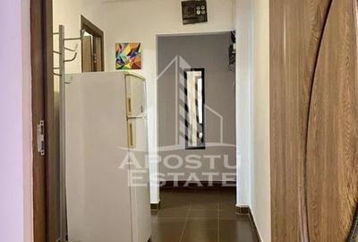 Apartament cu 3 camere, zona Sagului, Centrala Proprie Apartament cu 3 camere, zona Sagului, Centrala Proprie - 4