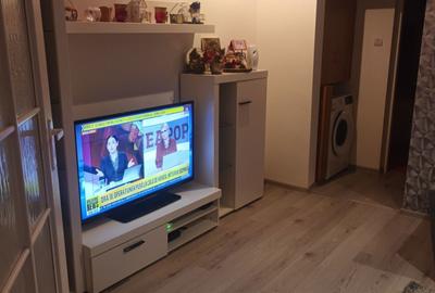 Apartament cu 3 camere semidecomandat în Central - 7