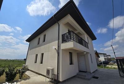 Apartament cu 3 camere în Berceni - 2