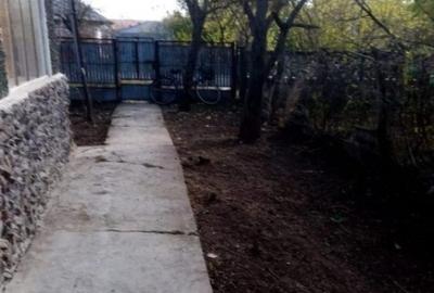Casa la tara de vanzare in Sitaru, teren de 675 mp, suprafa - 3