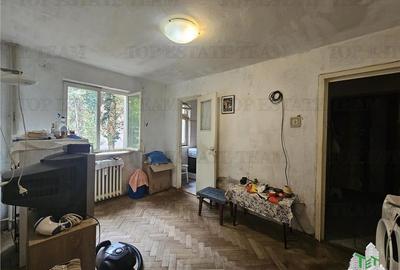 Studio 2 camere  Tomis Nord, etaj 1, ideal pentru investitie / renovare totala - 1