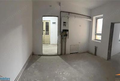 Vand apartament 3 camere la casa 126 mp, centru - 1