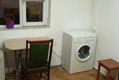 Apartament cu 2 camere decomandat în Km 5 - 1
