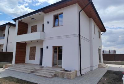 Casă cu 4 camere în Dobroești - 3