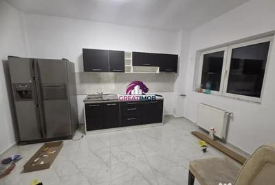 Apartament cu 3 camere decomandat, mobilat în Ultracentral