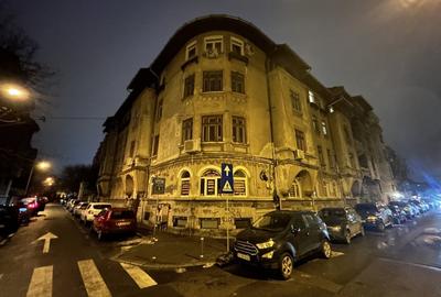 Apartament cu 5 camere semidecomandat în Armeneasca