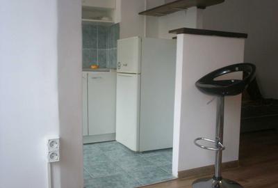 Garsonieră decomandată în Centrul Civic - 2