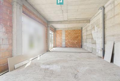 Spațiu comercial, de 101 mp, în Freidorf