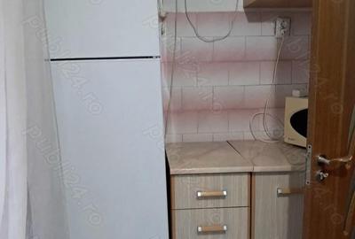 Garsonieră decomandată în Vitan