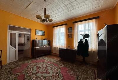 Casa de vanzare cu 3 camere aproape de Baile Sarate - Ocna Mure? - 8