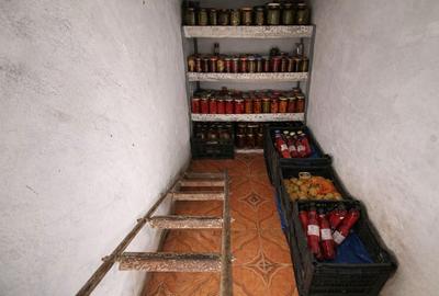 Apartament cu 3 camere decomandat în C5 - 1
