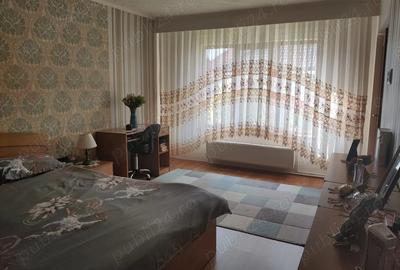 Casă cu 5 camere în Central - 4