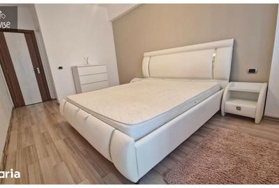 Apartament cu 2 camere decomandat, mobilat în Tractorul - 9