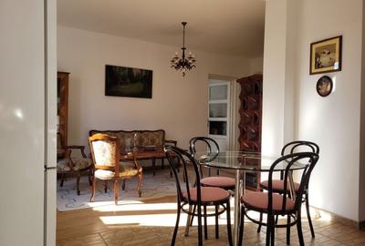 Apartament cu 3 camere semidecomandat în Central - 6