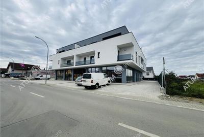 Penthouse la cheie cu 3 camere si terasa generoasa zona Tria - 1