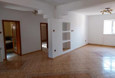 Vila P+1+Pod - Techirghiol - Centru - 190.000 euro(Cod E2) Vila P+1+Pod - Techirghiol - Centru - 190.000 euro(Cod E2) - 3