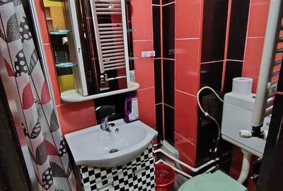 Garsonieră decomandată în CET - 3