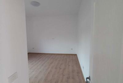 Apartament cu 3 camere decomandat în Bucov - 16