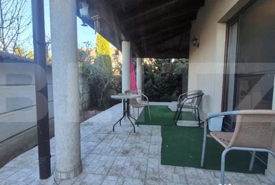 Casă cu 5 camere cu Teren 600 Mp în Bercu Roșu - 1