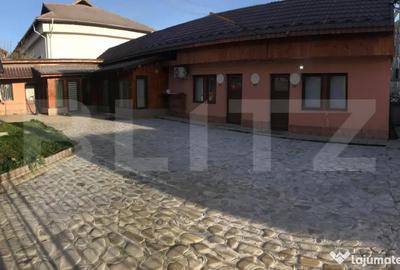 Casă cu 7 camere cu Teren 400 Mp în Central - 9