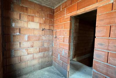 Duplex cu 5 camere cu Canalizare în Moșnița Nouă - 13