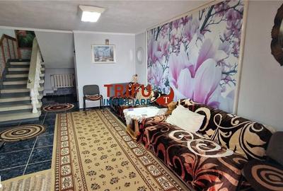 Casă cu 6 camere cu Teren 196 Mp în Central - 10