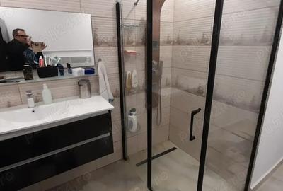 Casă cu 4 camere cu Teren 300 Mp în Central - 2