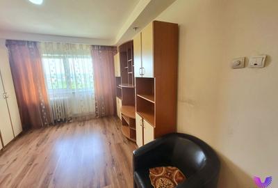 Apartament cu 2 camere decomandat, mobilat în Vasile Aaron - 2