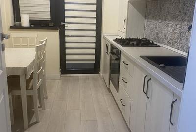 Apartament cu 3 camere decomandat în Central - 3