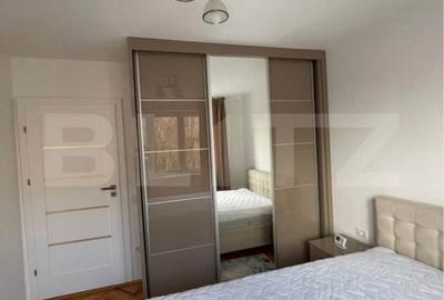 Apartament cu 2 camere decomandat în Micro 1