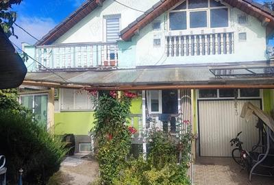 Casă cu 5 camere în Central - 1