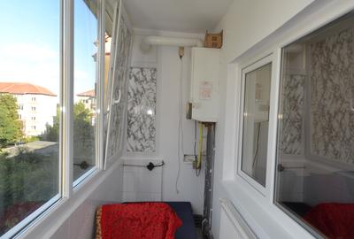 Ap. 2 camere, decomandat, 2 bai, zona Aradului - 3