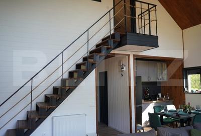 CASA DE LEMN-LOCUINTA SAU AFACERE LA CHEIE - 11