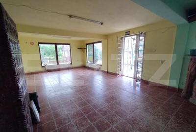 Casă cu 5 camere cu Teren 817 Mp în Central - 2