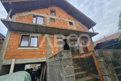 Casa la rosu de vanzare in Sebes-Lancram judetul Alba - 5