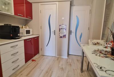 Vanzare apartament 3 camere dec in Galati, Sid-Vest, parter cu gradina - 9