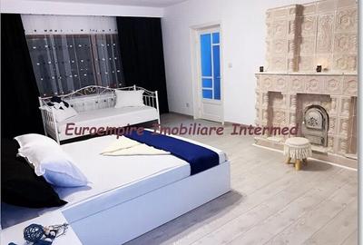 Casă cu 5 camere cu Teren 400 Mp în Agigea - 3